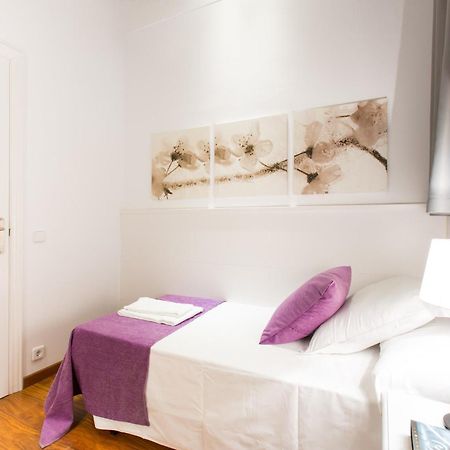 Serennia Apartamentos Ramblas - Placa Catalunya Барселона Номер фото