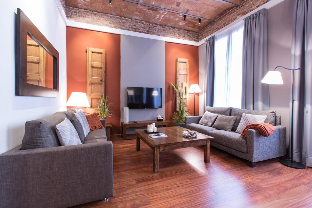 Serennia Apartamentos Ramblas - Placa Catalunya Барселона Номер фото
