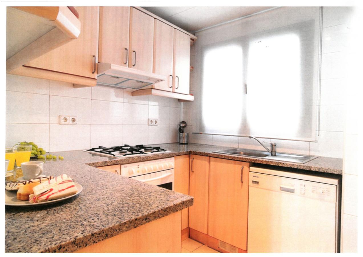 Serennia Apartamentos Ramblas - Placa Catalunya Барселона Экстерьер фото
